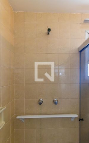 Apartamento para alugar com 240m², 4 quartos e 3 vagas Apartamento para alugar com 240m², 4 quartos e 3 vagasBanheiro