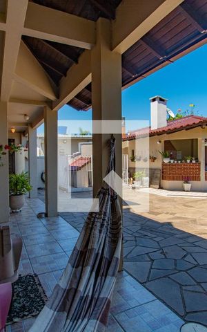 Casa à venda com 120m², 3 quartos e 3 vagas Casa à venda com 120m², 3 quartos e 3 vagasQuintal