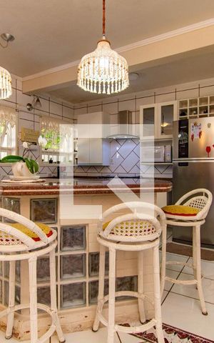Casa à venda com 120m², 3 quartos e 3 vagas Casa à venda com 120m², 3 quartos e 3 vagasBalcão Americano