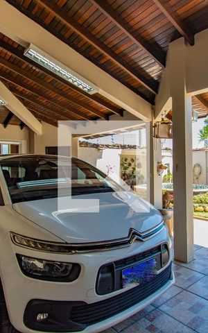 Casa à venda com 120m², 3 quartos e 3 vagas Casa à venda com 120m², 3 quartos e 3 vagasGaragem