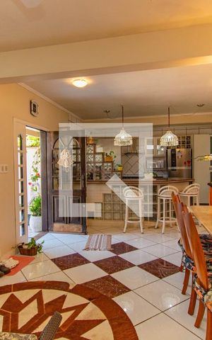Casa à venda com 120m², 3 quartos e 3 vagas Casa à venda com 120m², 3 quartos e 3 vagasSala de Jantar