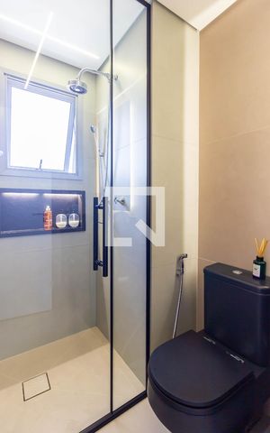 Apartamento à venda com 63m², 1 quarto e 1 vaga Apartamento à venda com 63m², 1 quarto e 1 vagaBanheiro da Suíte