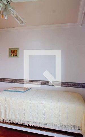 Apartamento à venda com 198m², 4 quartos e 4 vagas Apartamento à venda com 198m², 4 quartos e 4 vagasSuíte 2