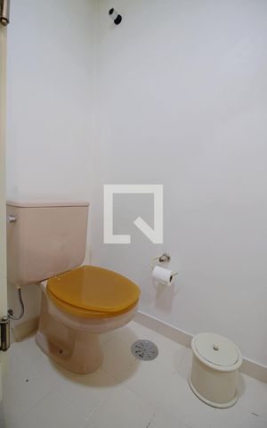 Apartamento à venda com 198m², 4 quartos e 4 vagas Apartamento à venda com 198m², 4 quartos e 4 vagasLavabo