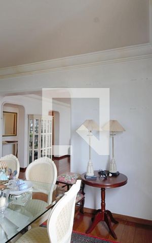 Apartamento à venda com 198m², 4 quartos e 4 vagas Apartamento à venda com 198m², 4 quartos e 4 vagasSala de Jantar