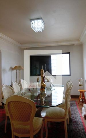 Apartamento à venda com 198m², 4 quartos e 4 vagas Apartamento à venda com 198m², 4 quartos e 4 vagasSala de Jantar