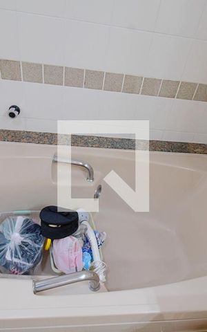 Apartamento à venda com 198m², 4 quartos e 4 vagas Apartamento à venda com 198m², 4 quartos e 4 vagasBanheiro da Suíte 3