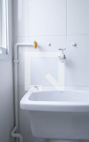Apartamento à venda com 42m², 2 quartos e sem vaga Apartamento à venda com 42m², 2 quartos e sem vagaÁrea de Serviço