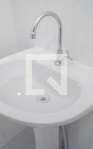 Apartamento à venda com 42m², 2 quartos e sem vaga Apartamento à venda com 42m², 2 quartos e sem vagaBanheiro