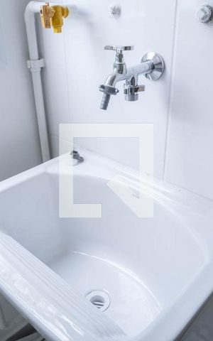 Apartamento à venda com 42m², 2 quartos e sem vaga Apartamento à venda com 42m², 2 quartos e sem vagaÁrea de Serviço