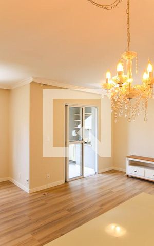 Apartamento à venda com 78m², 2 quartos e 3 vagas Apartamento à venda com 78m², 2 quartos e 3 vagasSala