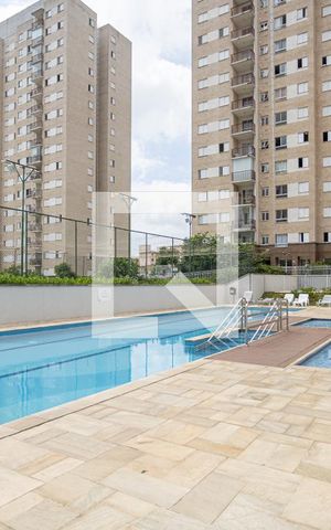 Apartamento à venda com 48m², 2 quartos e 1 vaga Apartamento à venda com 48m², 2 quartos e 1 vagaÁrea comum - Piscina