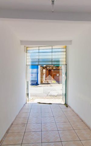 Casa à venda com 100m², 2 quartos e 2 vagas Casa à venda com 100m², 2 quartos e 2 vagasGaragem