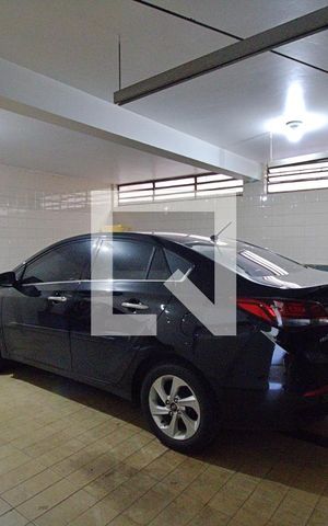 Casa para alugar com 274m², 4 quartos e 4 vagas Casa para alugar com 274m², 4 quartos e 4 vagasGaragem