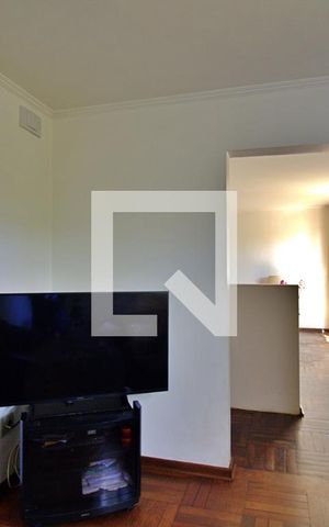 Casa para alugar com 274m², 4 quartos e 4 vagas Casa para alugar com 274m², 4 quartos e 4 vagasSala de TV