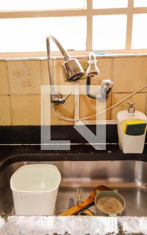 Casa à venda com 300m², 5 quartos e 3 vagas Casa à venda com 300m², 5 quartos e 3 vagasCozinha