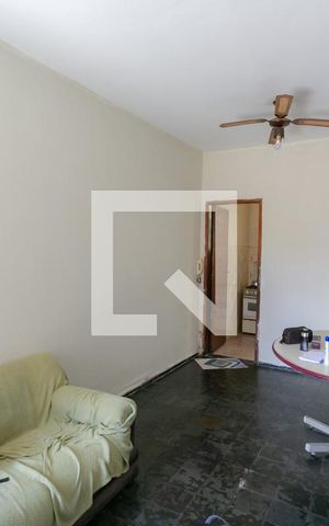 Casa à venda com 58m², 2 quartos e 1 vaga Casa à venda com 58m², 2 quartos e 1 vagaSala