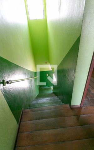 Casa à venda com 58m², 2 quartos e 1 vaga Casa à venda com 58m², 2 quartos e 1 vagaCorredor