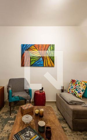 Casa à venda com 160m², 3 quartos e 2 vagas Casa à venda com 160m², 3 quartos e 2 vagasSala