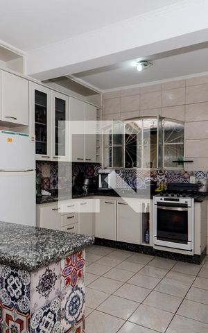 Casa para alugar com 280m², 3 quartos e 6 vagasCozinha