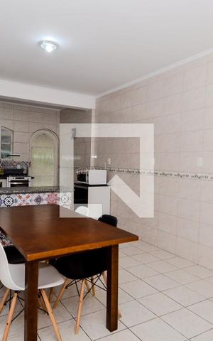 Casa para alugar com 280m², 3 quartos e 6 vagasCozinha