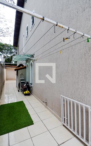 Casa para alugar com 280m², 3 quartos e 6 vagasQuintal