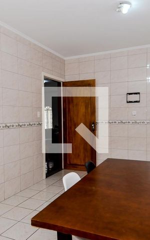 Casa para alugar com 280m², 3 quartos e 6 vagasCozinha