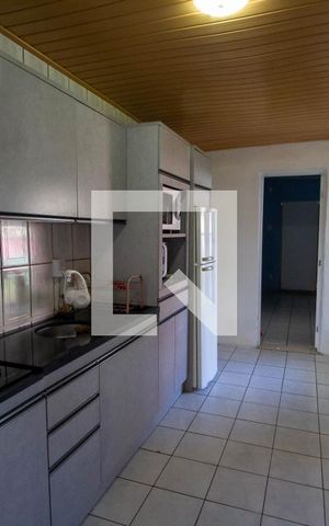 Casa à venda com 180m², 3 quartos e 1 vaga Casa à venda com 180m², 3 quartos e 1 vagaCozinha