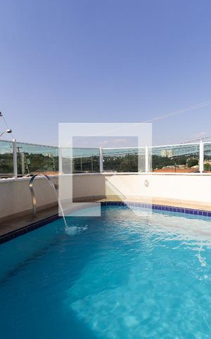 Casa à venda com 220m², 3 quartos e 3 vagasPiscina