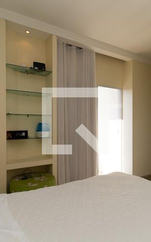 Casa à venda com 220m², 3 quartos e 3 vagasQuarto Suíte