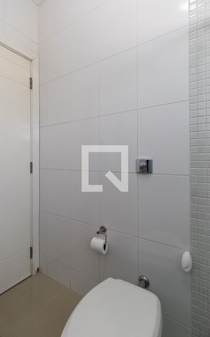 Casa à venda com 220m², 3 quartos e 3 vagasBanheiro