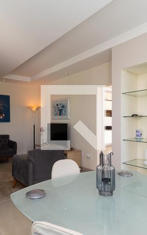 Casa à venda com 220m², 3 quartos e 3 vagasSala