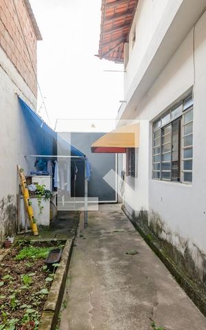Casa à venda com 360m², 3 quartos e 2 vagas Casa à venda com 360m², 3 quartos e 2 vagasÁrea de Serviço