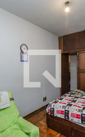 Casa à venda com 360m², 3 quartos e 2 vagas Casa à venda com 360m², 3 quartos e 2 vagasSuíte