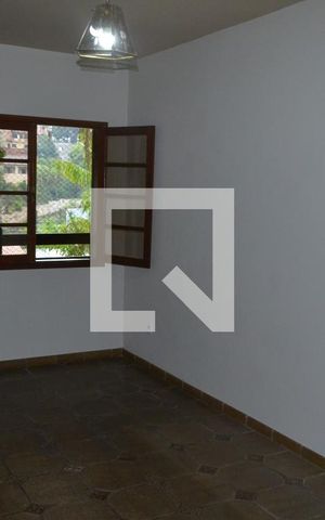 Casa de condomínio à venda com 350m², 5 quartos e 3 vagasSala 3
