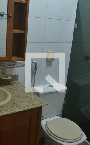 Casa de condomínio à venda com 350m², 5 quartos e 3 vagasBanheiro da Suíte 1
