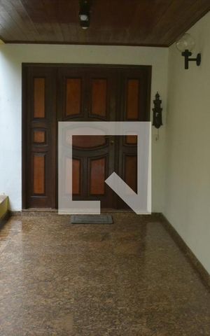 Casa de condomínio à venda com 350m², 5 quartos e 3 vagasEntrada
