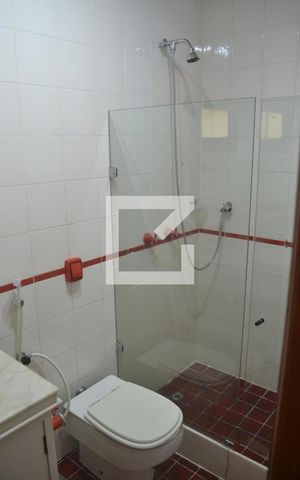 Casa de condomínio à venda com 350m², 5 quartos e 3 vagasBanheiro da Suíte 2