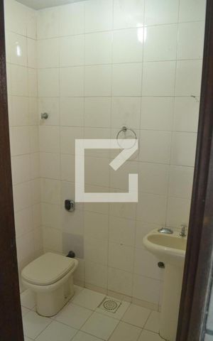 Casa de condomínio à venda com 350m², 5 quartos e 3 vagasBanheiro da Área Externa