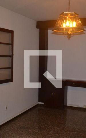 Casa de condomínio à venda com 350m², 5 quartos e 3 vagasSala 2