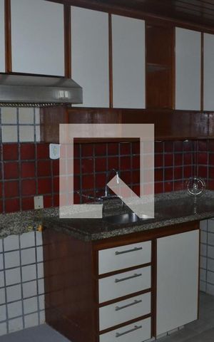 Casa de condomínio à venda com 350m², 5 quartos e 3 vagasCozinha
