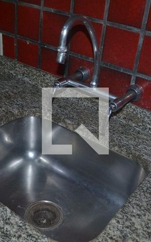 Casa de condomínio à venda com 350m², 5 quartos e 3 vagasCozinha - Torneira