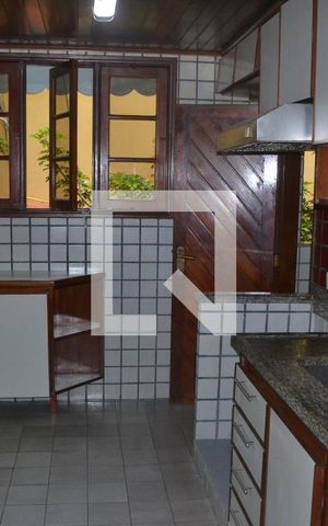 Casa de condomínio à venda com 350m², 5 quartos e 3 vagasCozinha