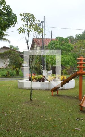 Casa de condomínio à venda com 350m², 5 quartos e 3 vagasÁrea Comum - Playground