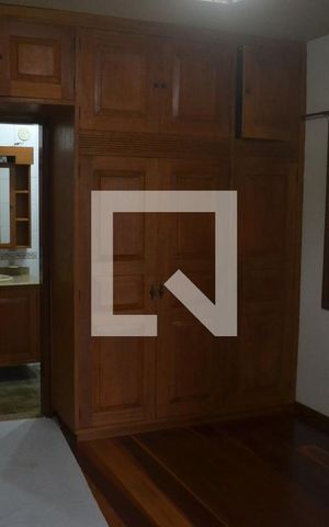 Casa de condomínio à venda com 350m², 5 quartos e 3 vagasSuíte 1