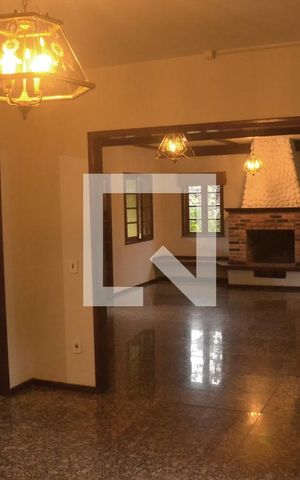 Casa de condomínio à venda com 350m², 5 quartos e 3 vagasSala 2
