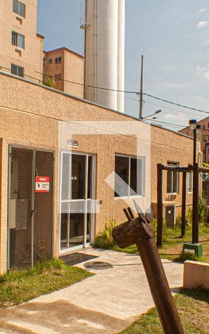 Apartamento para alugar com 42m², 2 quartos e 1 vaga Apartamento para alugar com 42m², 2 quartos e 1 vagaÁrea comum - Salão de festas