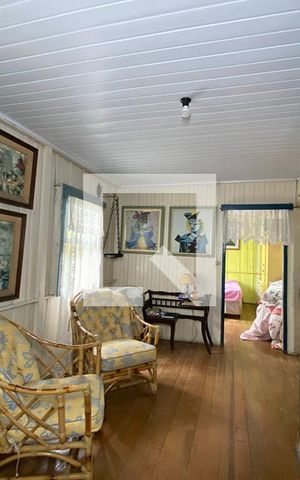 Casa à venda com 120m², 2 quartos e 3 vagasSala 2