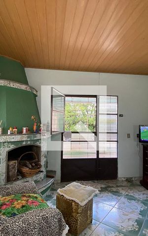 Casa à venda com 140m², 2 quartos e 3 vagasSala