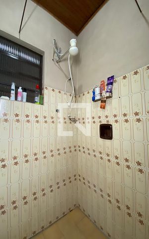 Casa à venda com 140m², 2 quartos e 3 vagasBox do Banheiro Social